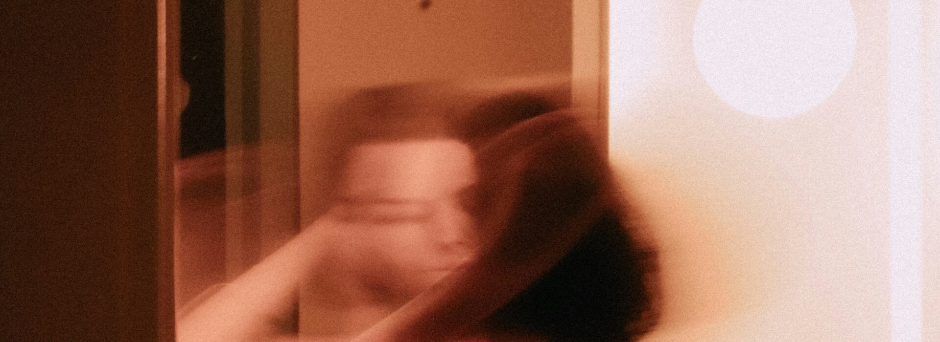 Mujer en el espejo